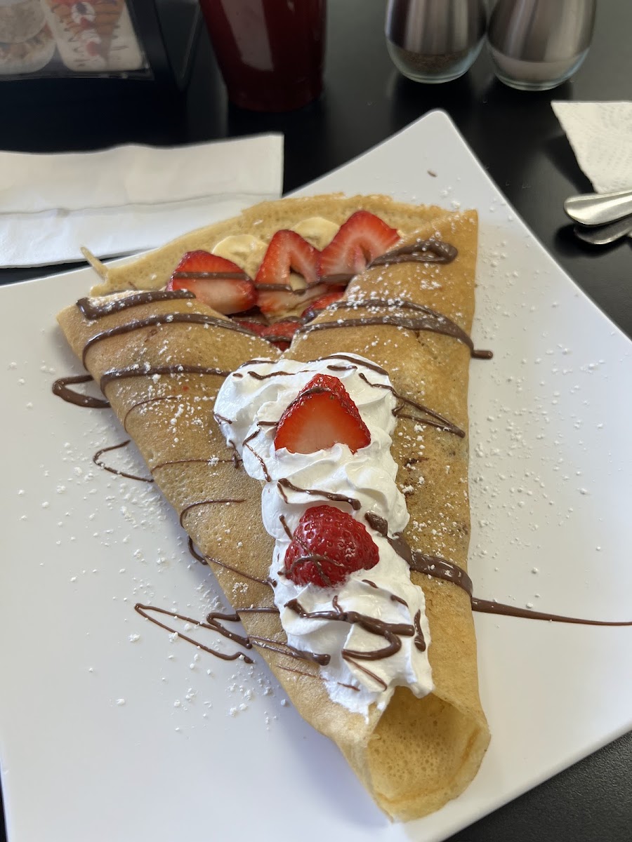 Crepelicious Cafe Photos 2